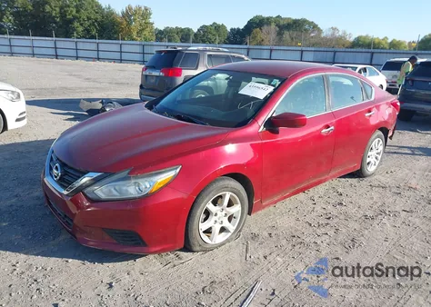 2016 Nissan Altima 2.5/2.5 S/2.5 Sl/2.5 Sr/2.5 Sv z USA, uszkodzony, nr VIN 1N4AL3AP9GC227419